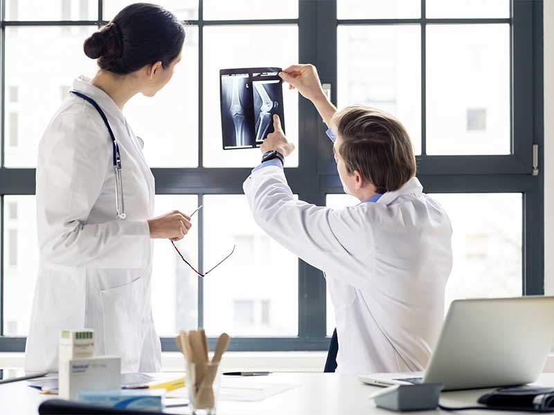 Orthopedist